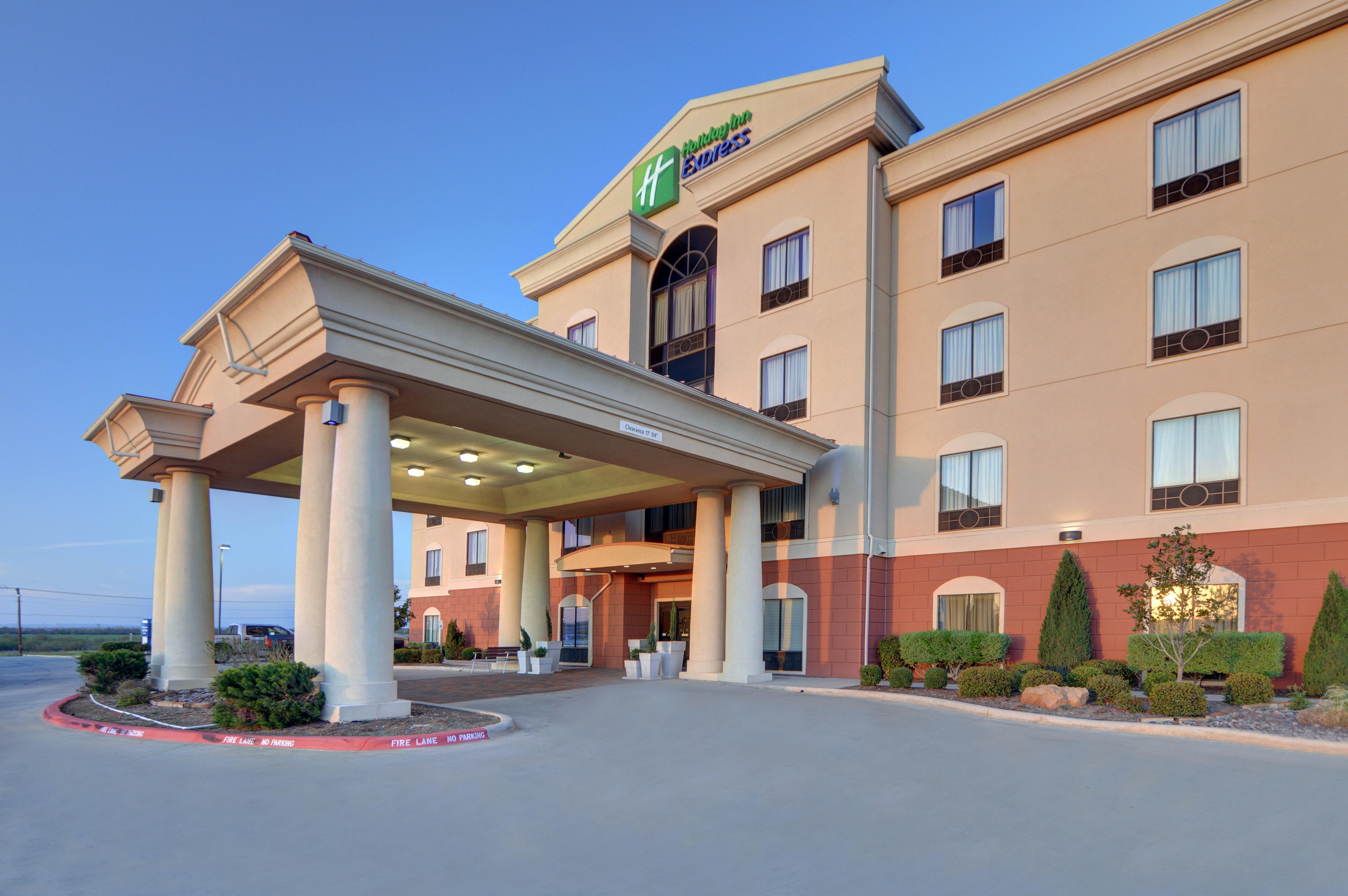 Holiday Inn Express Hotel And Suites Altus By Ihg Exterior photo