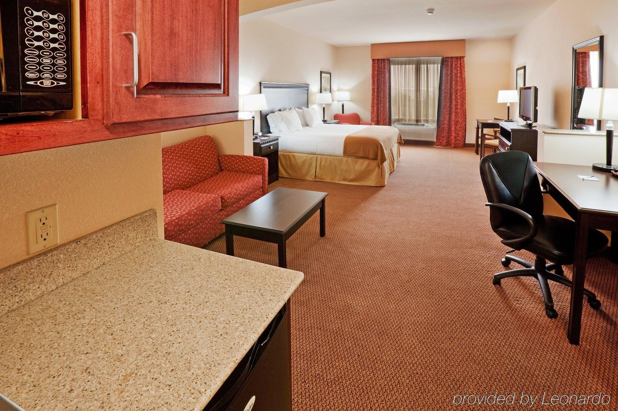 Holiday Inn Express Hotel And Suites Altus By Ihg Room photo