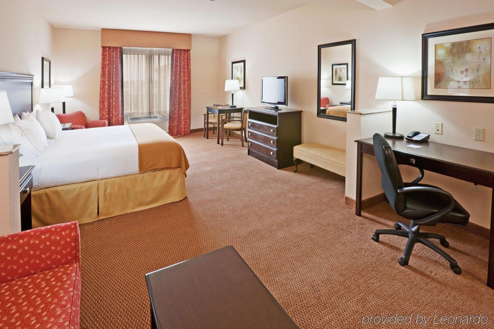 Holiday Inn Express Hotel And Suites Altus By Ihg Exterior photo