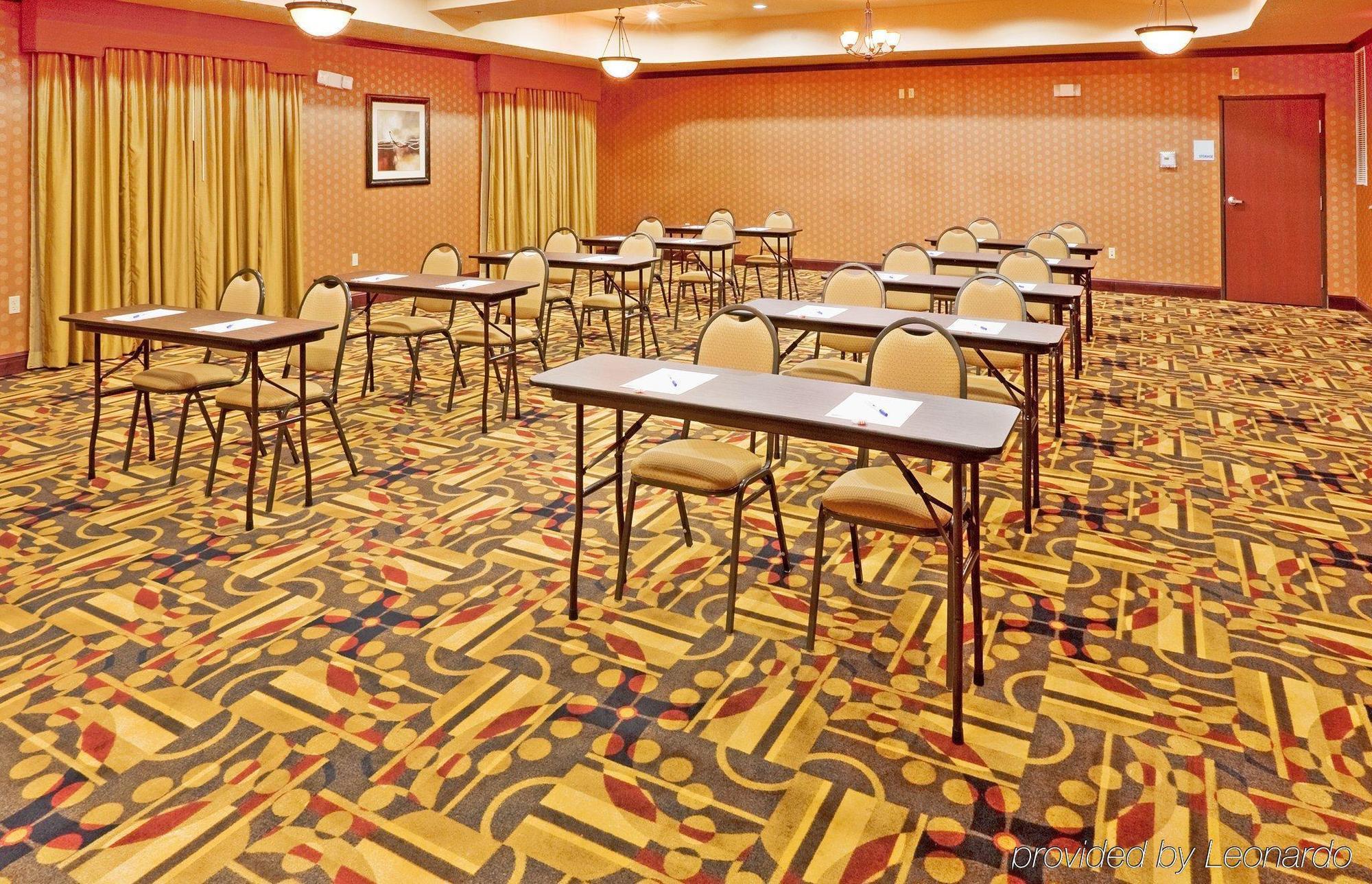 Holiday Inn Express Hotel And Suites Altus By Ihg Facilities photo